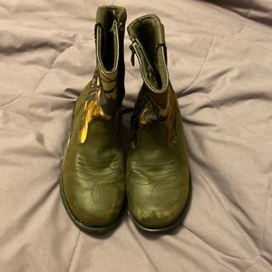 Camo boots